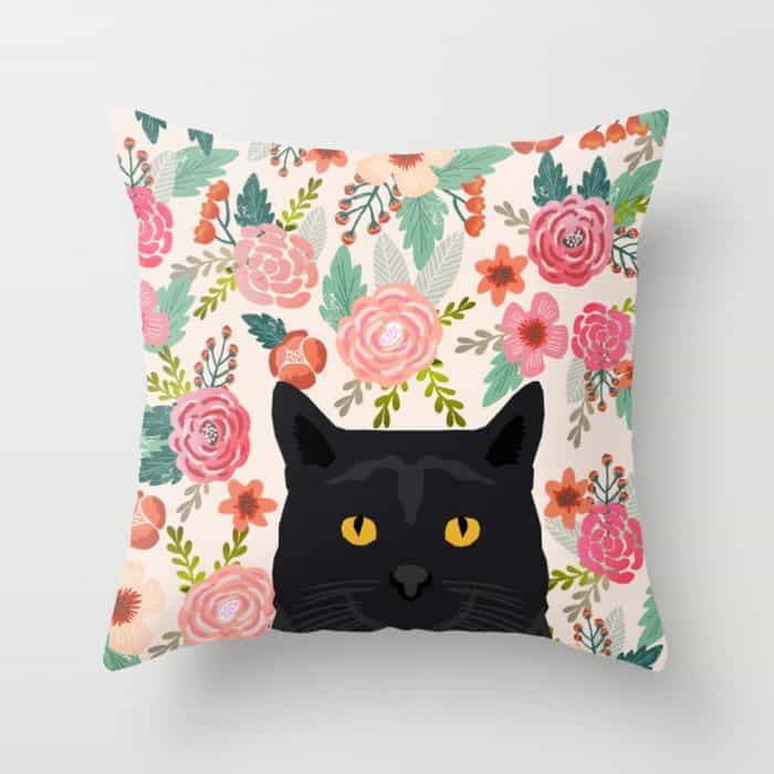 Throw Pillows Perfect For Animal Lovers 