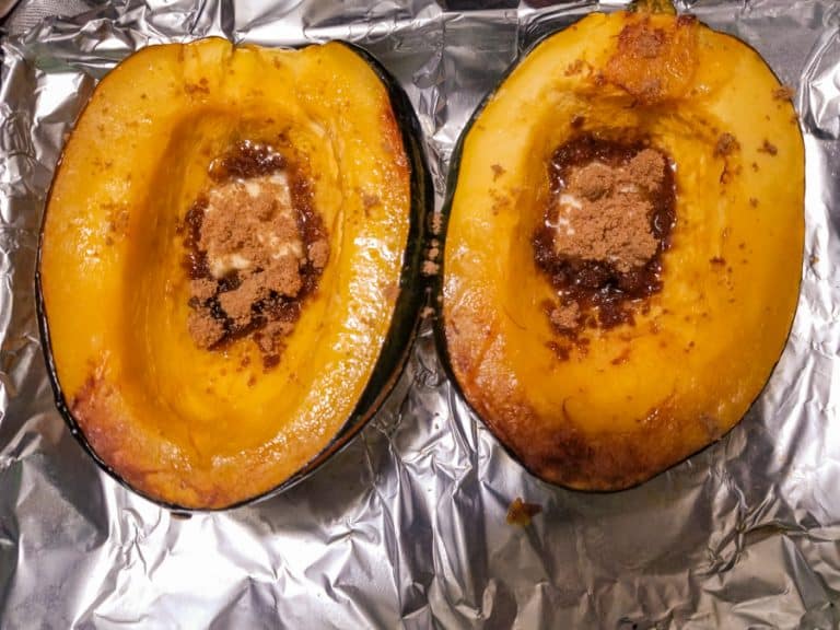 baked acorn squash slices with brown sugar and pecans baked acorn squash slices with brown sugar and pecans