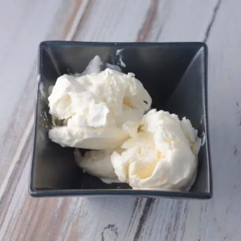 Vanilla No Churn Ice Cream Recipe
