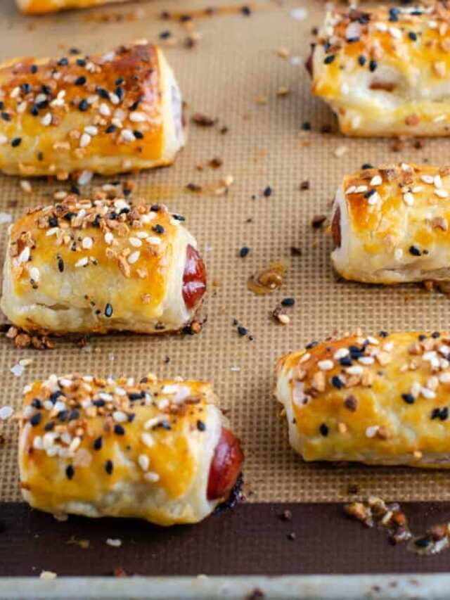 How to Make Everything Bagel Pigs in a Blanket