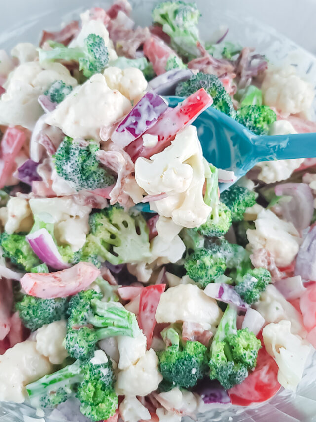 How to Make Broccoli Cauliflower Salad