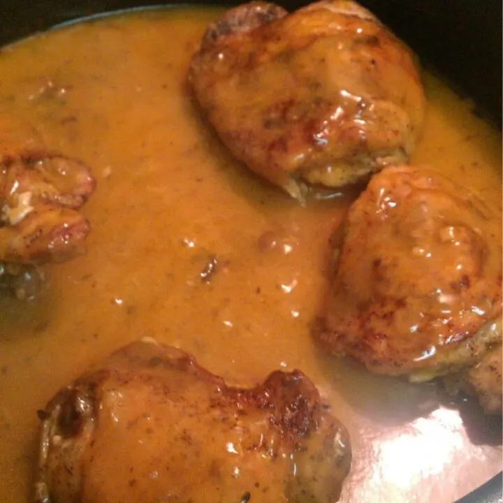 https://smartsavvyliving.com/wp-content/uploads/2023/07/campbells-chicken-marsala-1200-720x720.jpg.webp